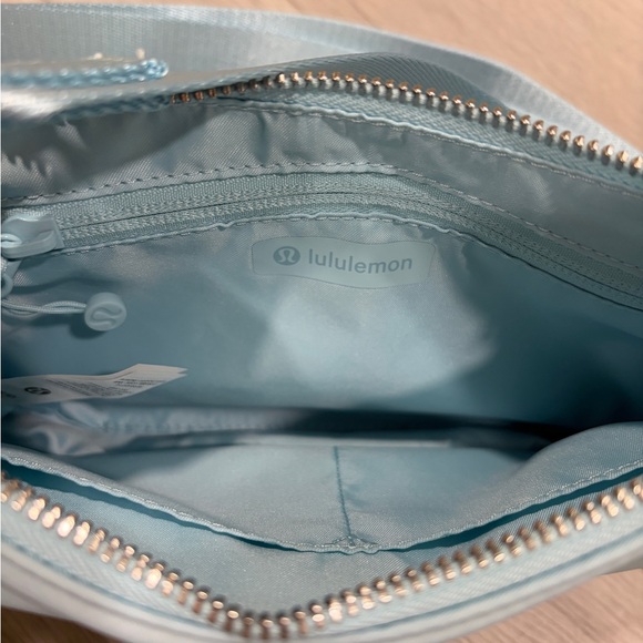 Lululemon bag - Picture 5 of 6